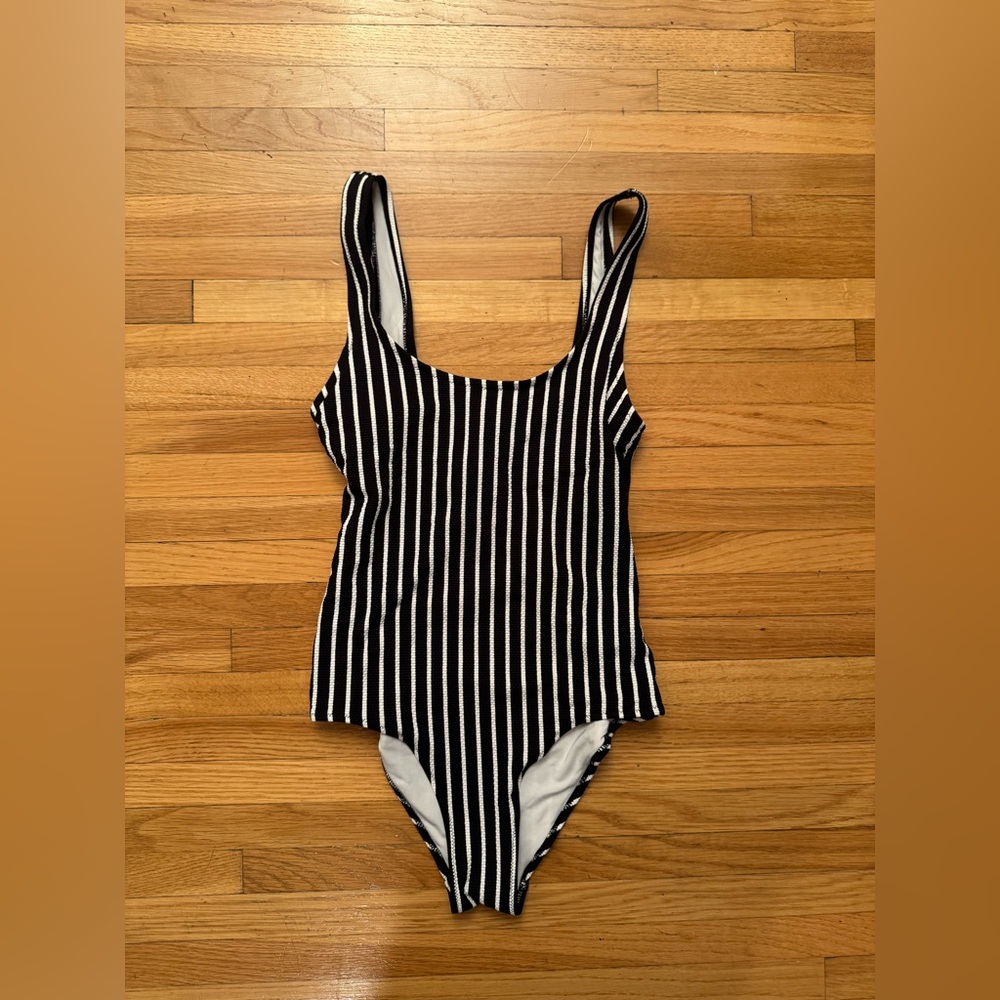 Striped Black and White Women’s One Piece Swimsuit - Size 4